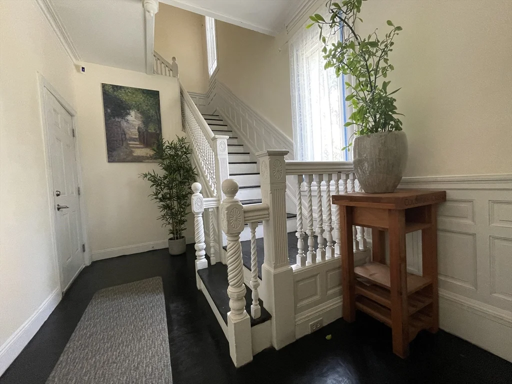 2 bed, 1 bath apartment for rent at 11 Bowdoin Ave Unit 1, Dorchester — photo 16 of 17