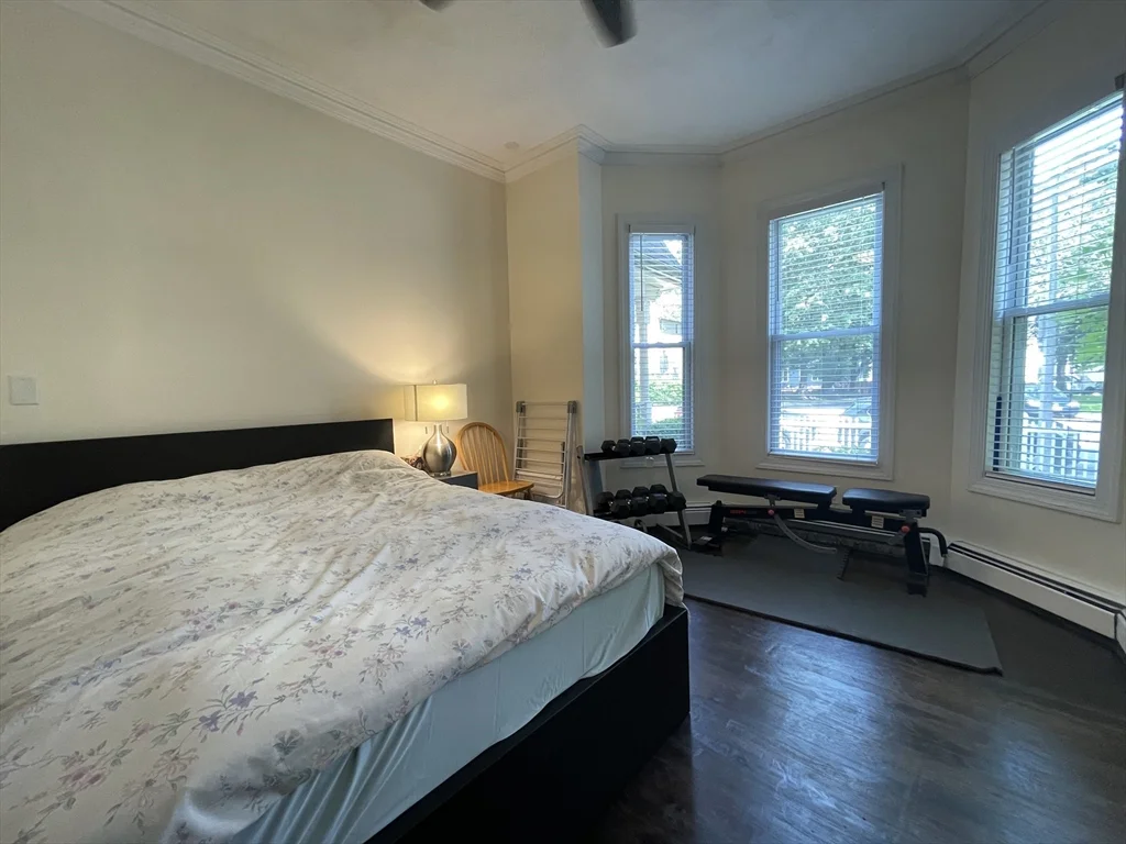 2 bed, 1 bath apartment for rent at 11 Bowdoin Ave Unit 1, Dorchester — photo 11 of 17