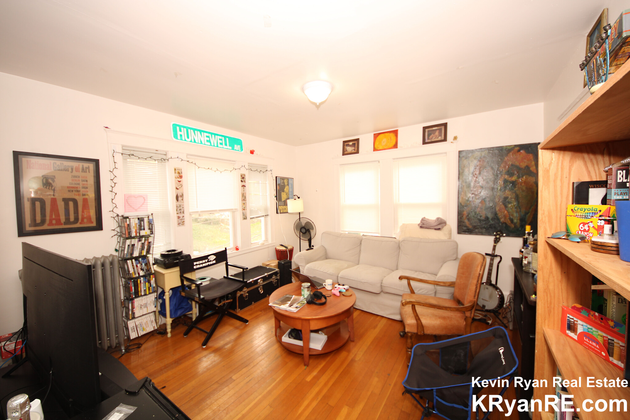 3 bed, 1 bath apartment for rent at 11 Breck Ave Unit 3, Oak Square