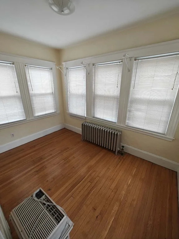 3 bed, 1 bath apartment for rent at 11 Briggs St Unit 11, Quincy — photo 4 of 10