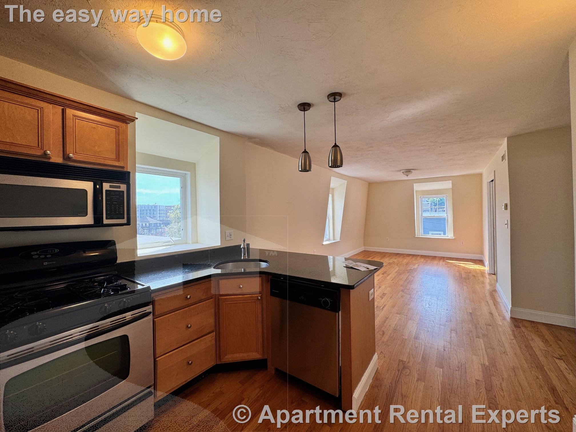1 bed, 2 bath apartment for rent at 11 Brighton St Unit 3, Charlestown — photo 1 of 13