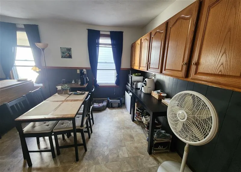 1 bed, 1 bath apartment for rent at 11 Bristol St Unit 2, Wellington-Harrington — photo 3 of 9