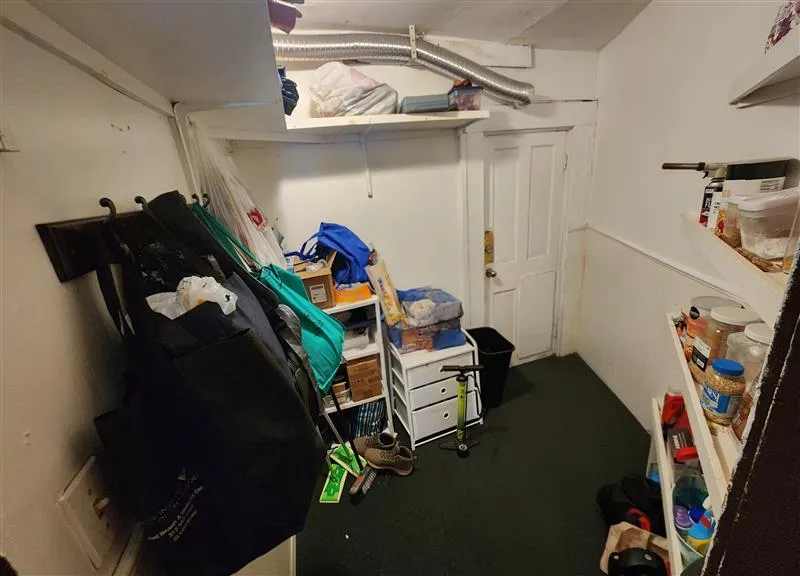 1 bed, 1 bath apartment for rent at 11 Bristol St Unit 2, Wellington-Harrington — photo 7 of 9