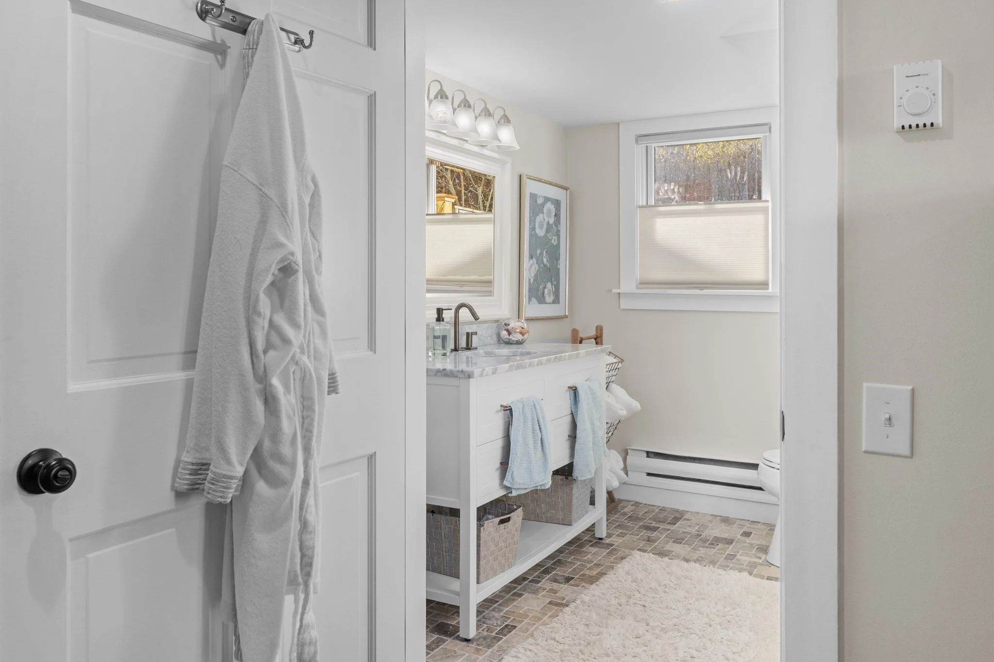 1 bed, 1 bath apartment for rent at 11 Broadway Ave Unit C, Rockport — photo 6 of 23