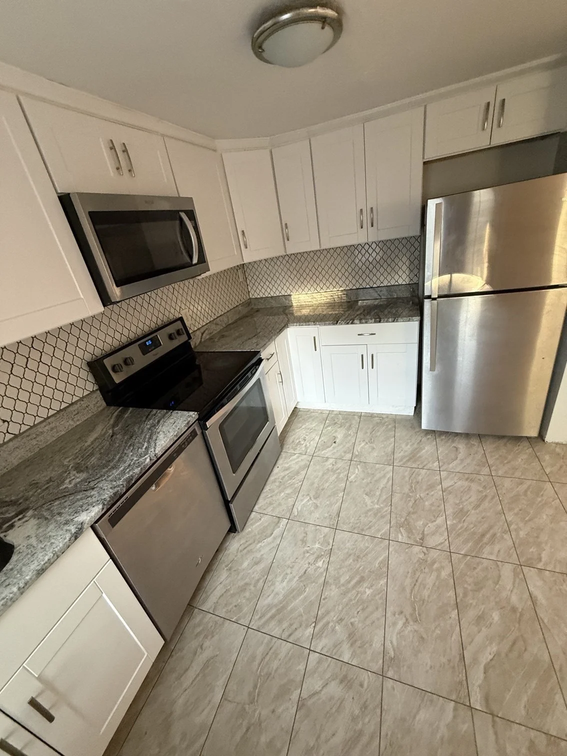 2 bed, 1 bath apartment for rent at 11 Brownell Cir Unit 1, Tatnuck — photo 5 of 24
