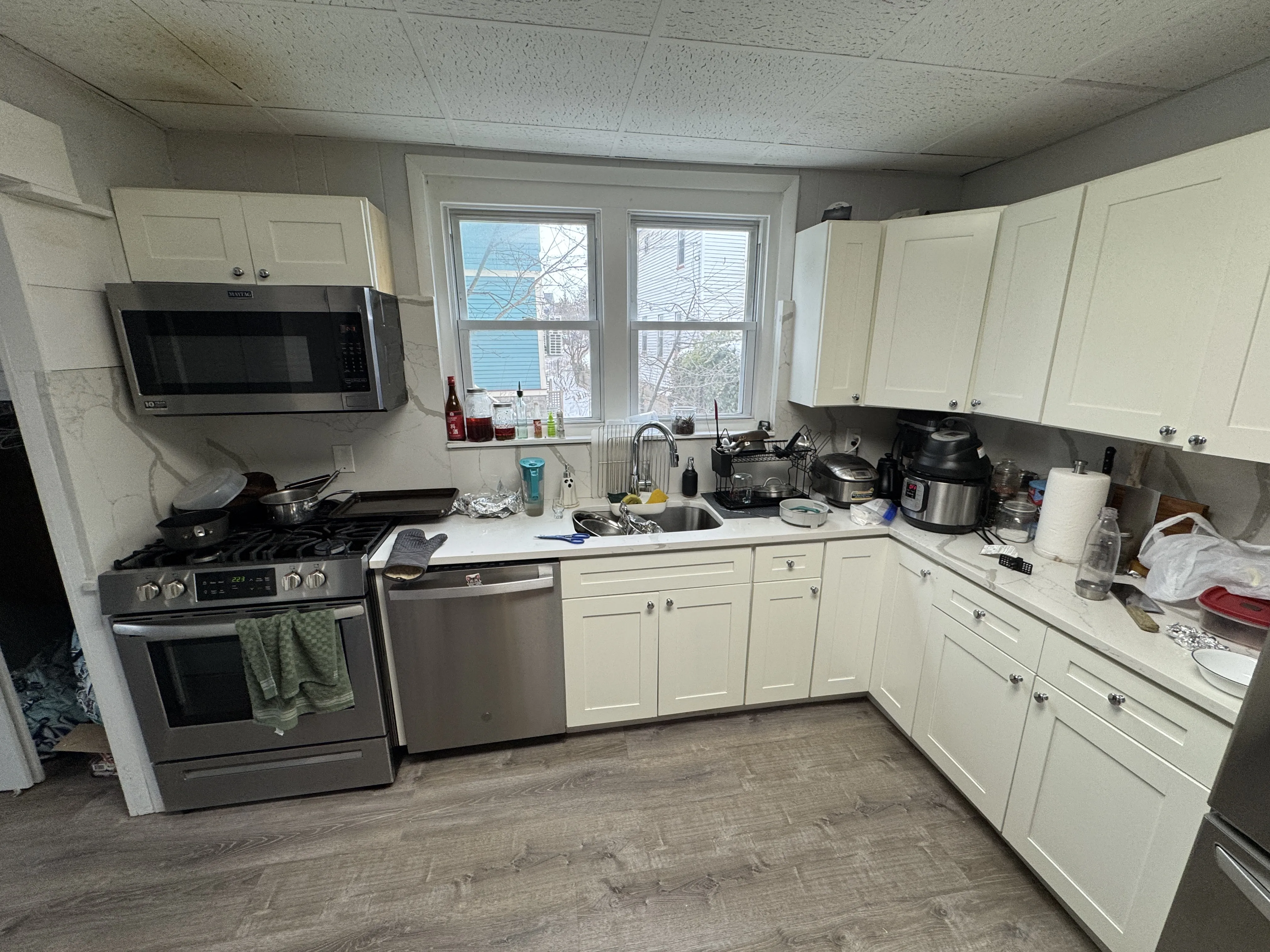 4 bed, 2.5 bath apartment for rent at 11 Burnham St Unit 1, Tufts — photo 5 of 19