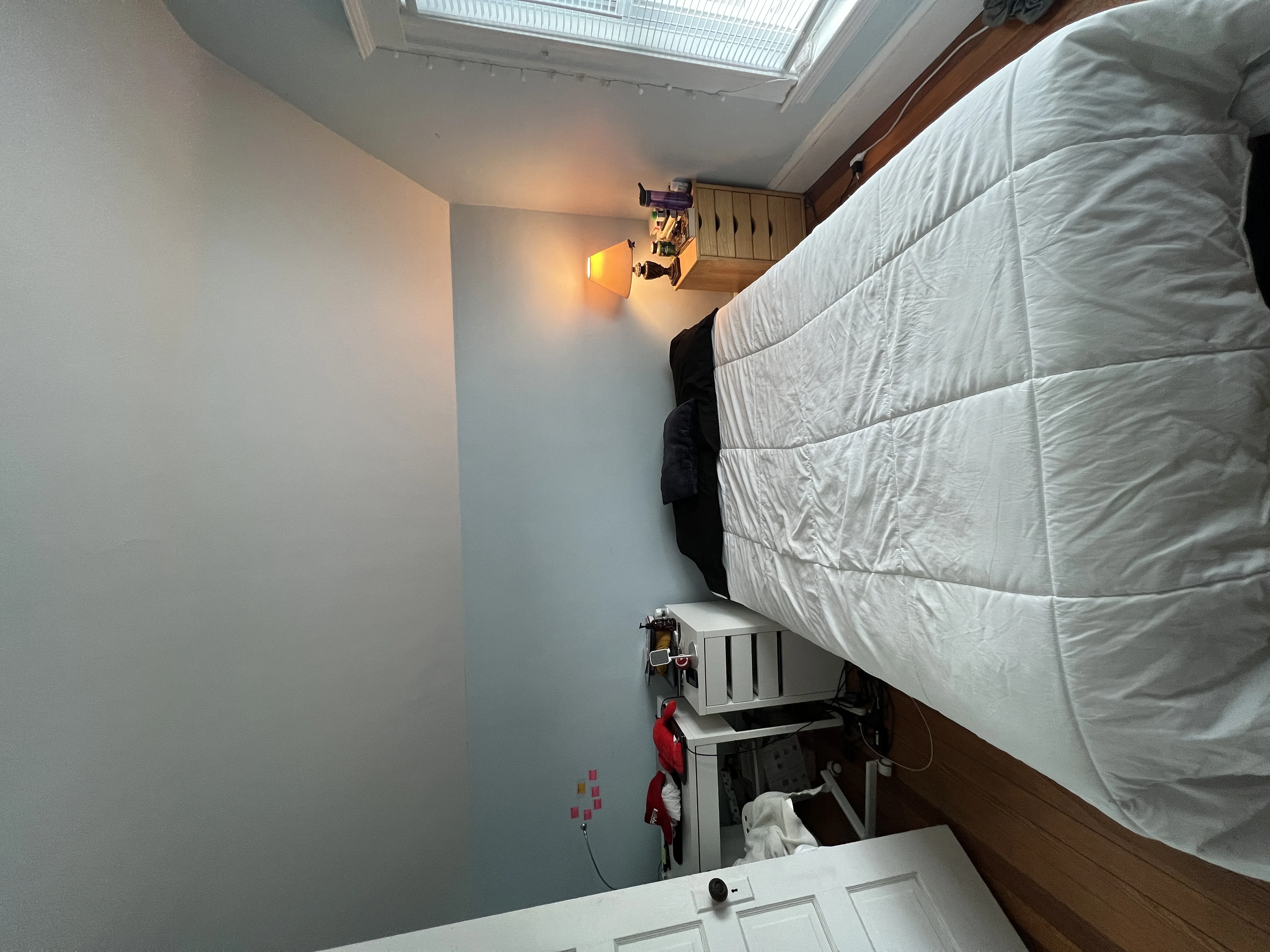 2 bed, 1 bath apartment for rent at 11 Burnham St Unit 3, Tufts — photo 3 of 16