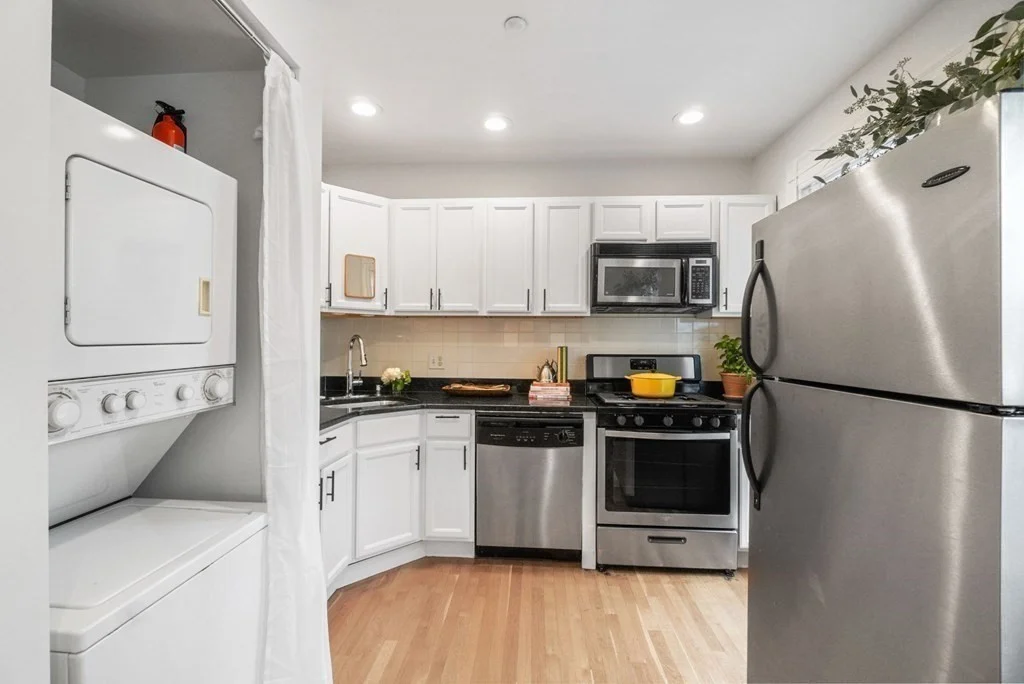 Studio bed, 1 bath apartment for rent at 11-C Waltham St Unit 3, South End — photo 14 of 16