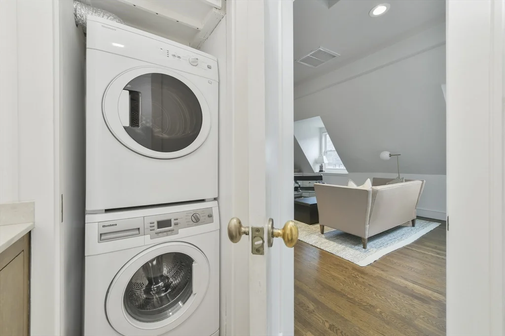 1 bed, 1 bath apartment for rent at 11-C Waltham St Unit 4, South End — photo 9 of 11