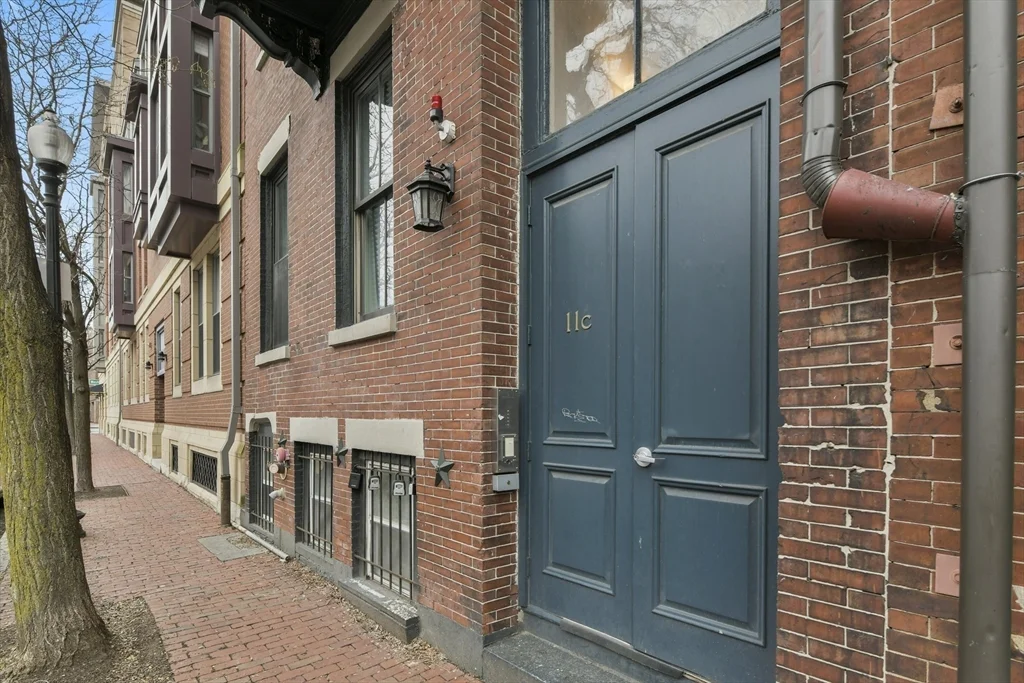 1 bed, 1 bath apartment for rent at 11-C Waltham St Unit 4, South End — photo 10 of 11