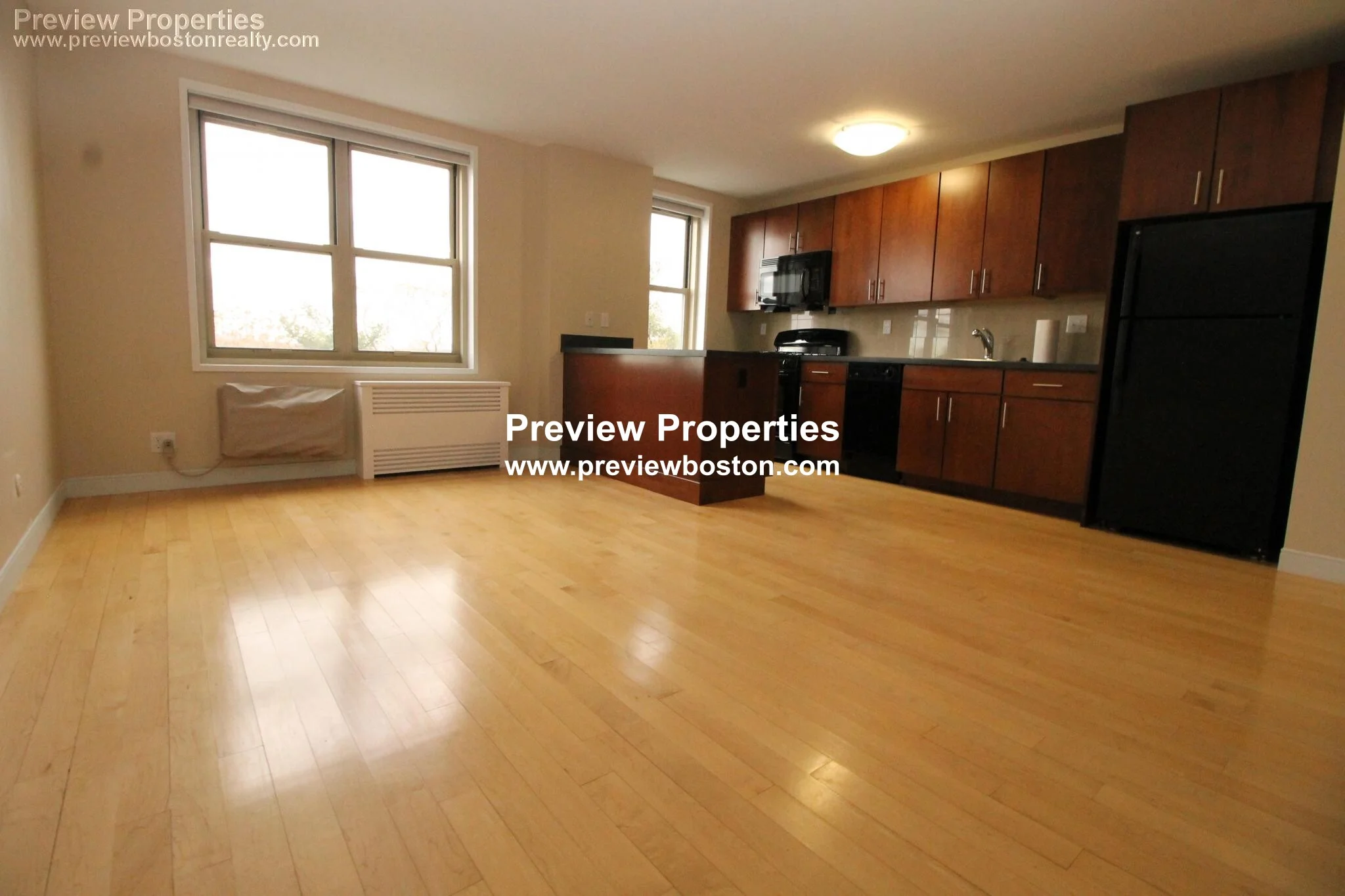 3 bed, 1 bath apartment for rent at 11 Camelot Ct Unit 10-6IP, Brighton — photo 6 of 29