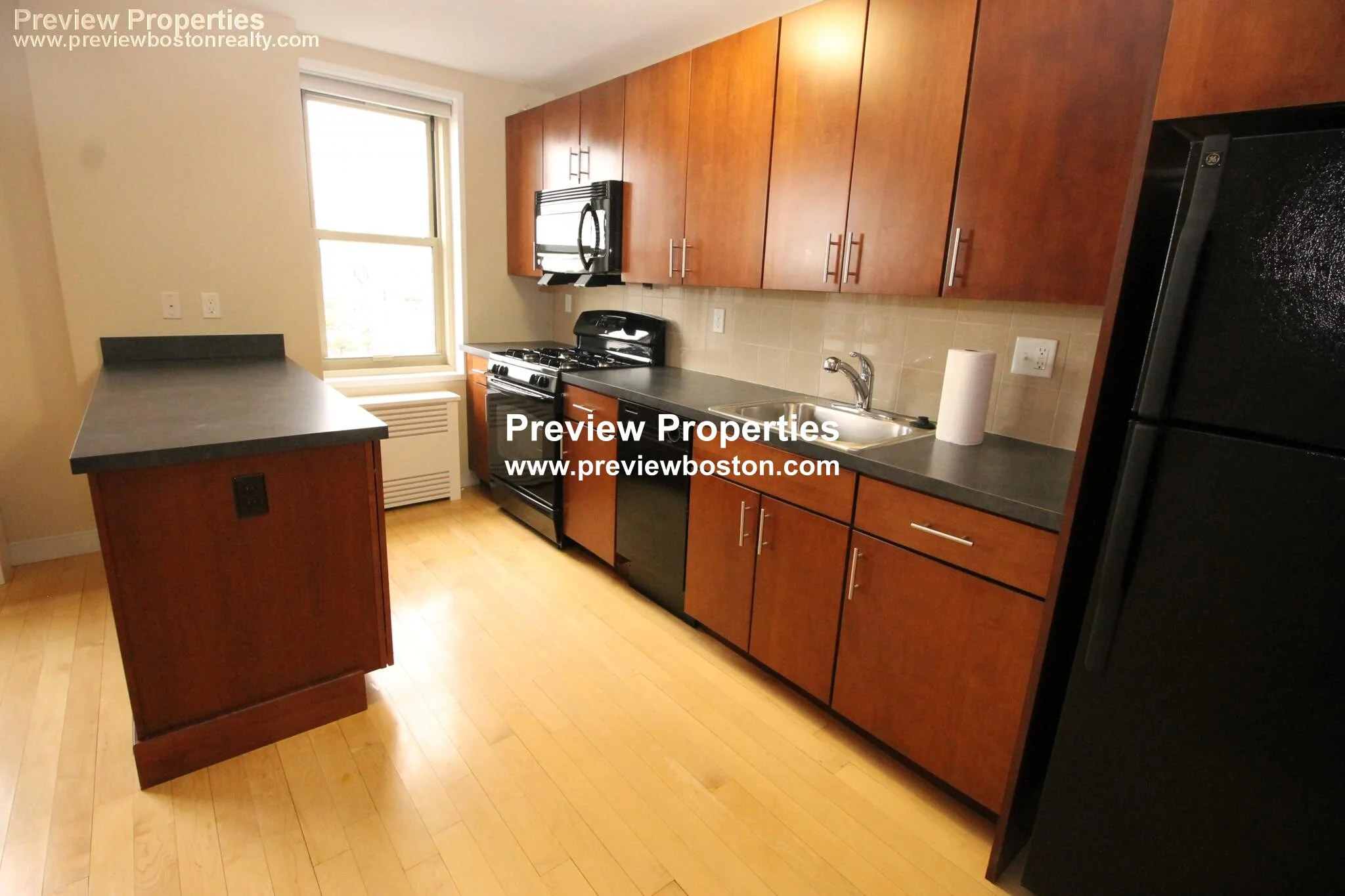 1 bed, 1 bath apartment for rent at 11 Camelot Ct Unit 11-1EP, Brighton — photo 7 of 29