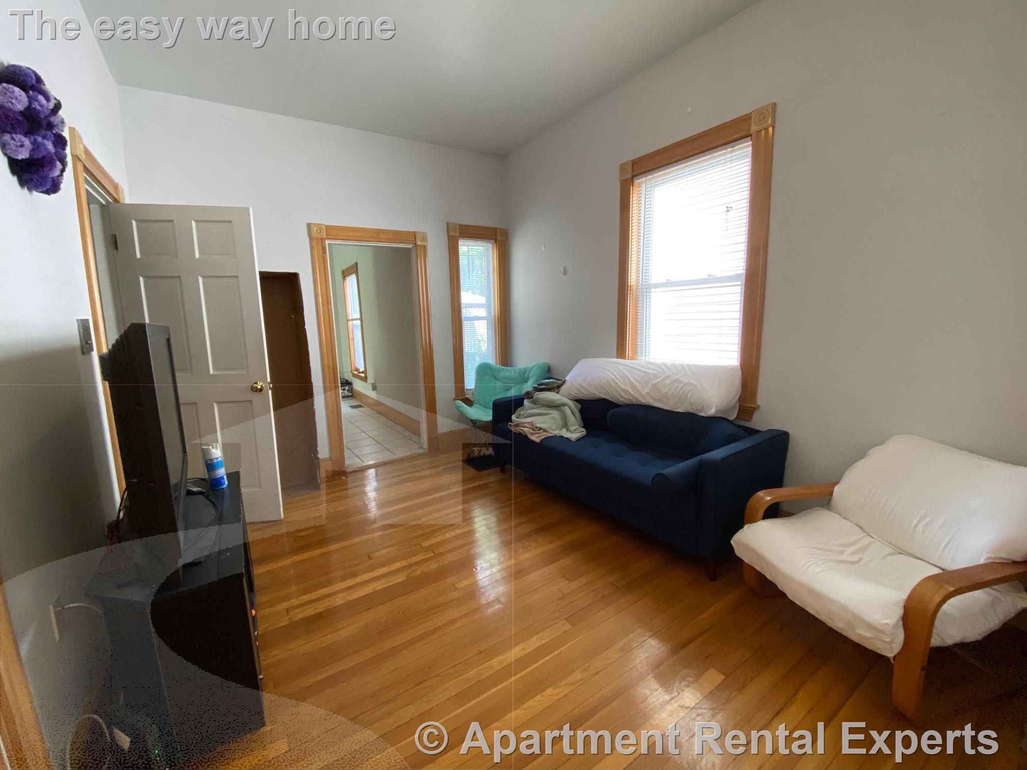 2 bed, 1 bath apartment for rent at 11 Cameron Ave Unit 1, Davis Square — photo 8 of 17