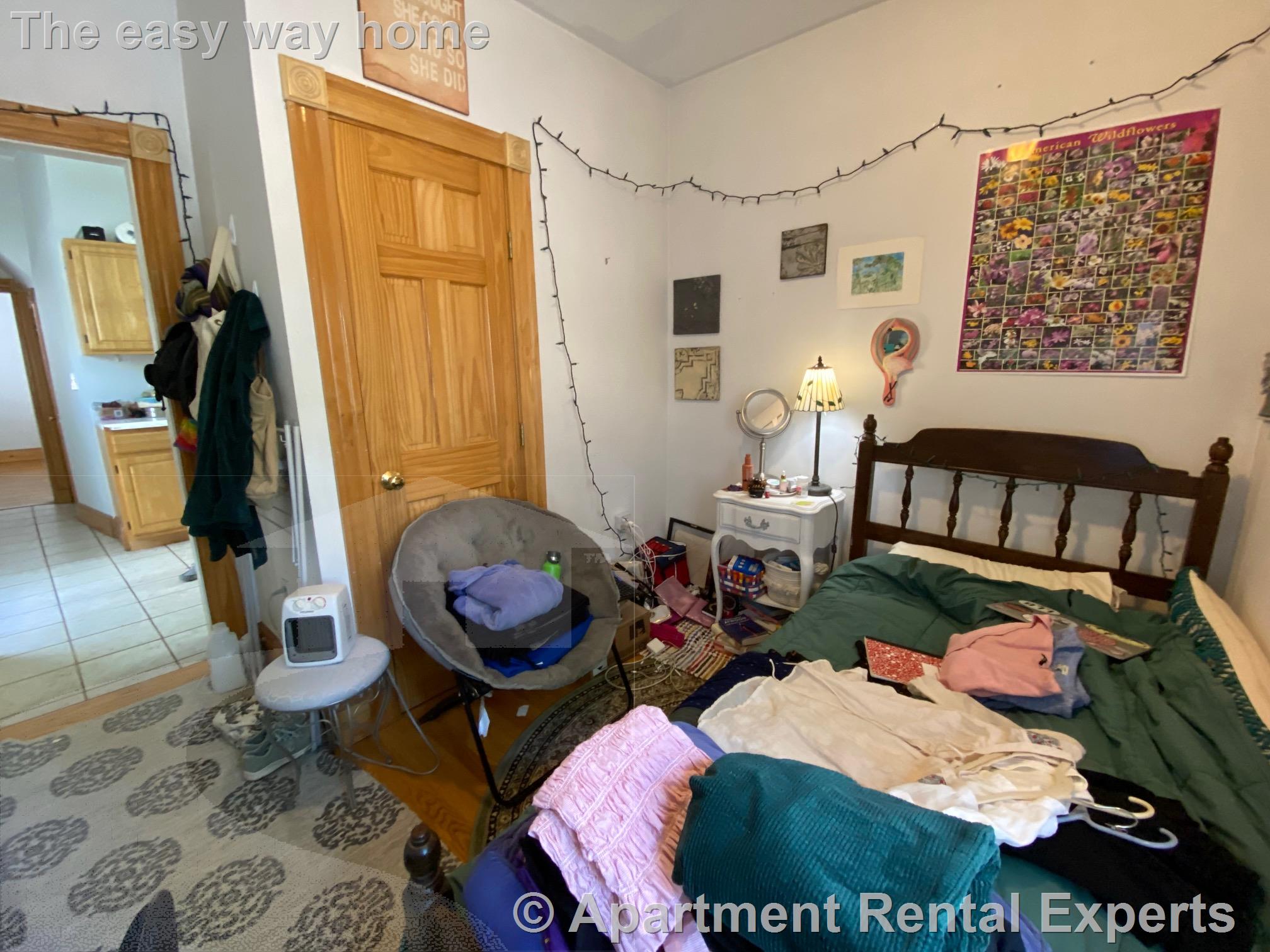 2 bed, 1 bath apartment for rent at 11 Cameron Ave Unit 1, Davis Square — photo 6 of 17