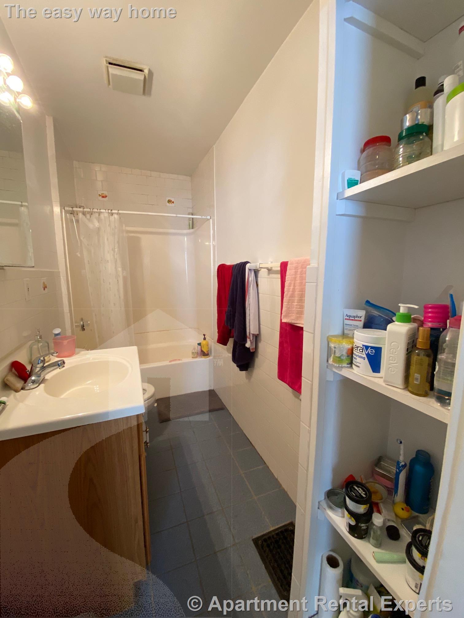 2 bed, 1 bath apartment for rent at 11 Cameron Ave Unit 1, Davis Square — photo 14 of 17