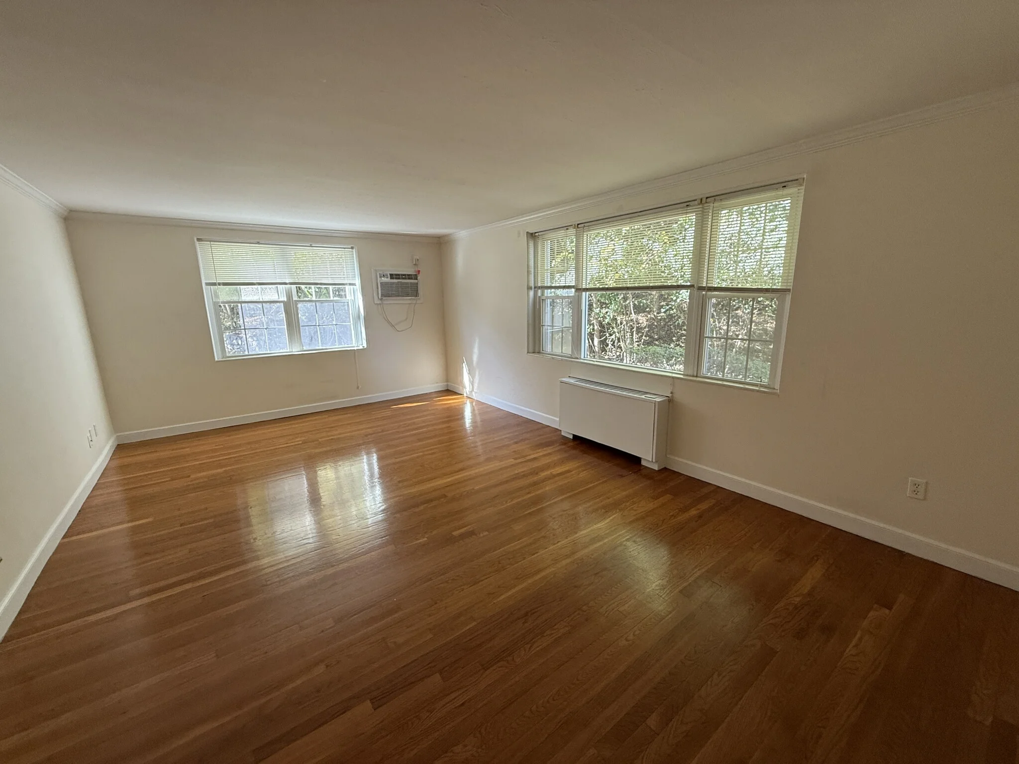 1 bed, 1 bath apartment for rent at 11 Captain Parker Arms Unit 15, Lexington — photo 4 of 14