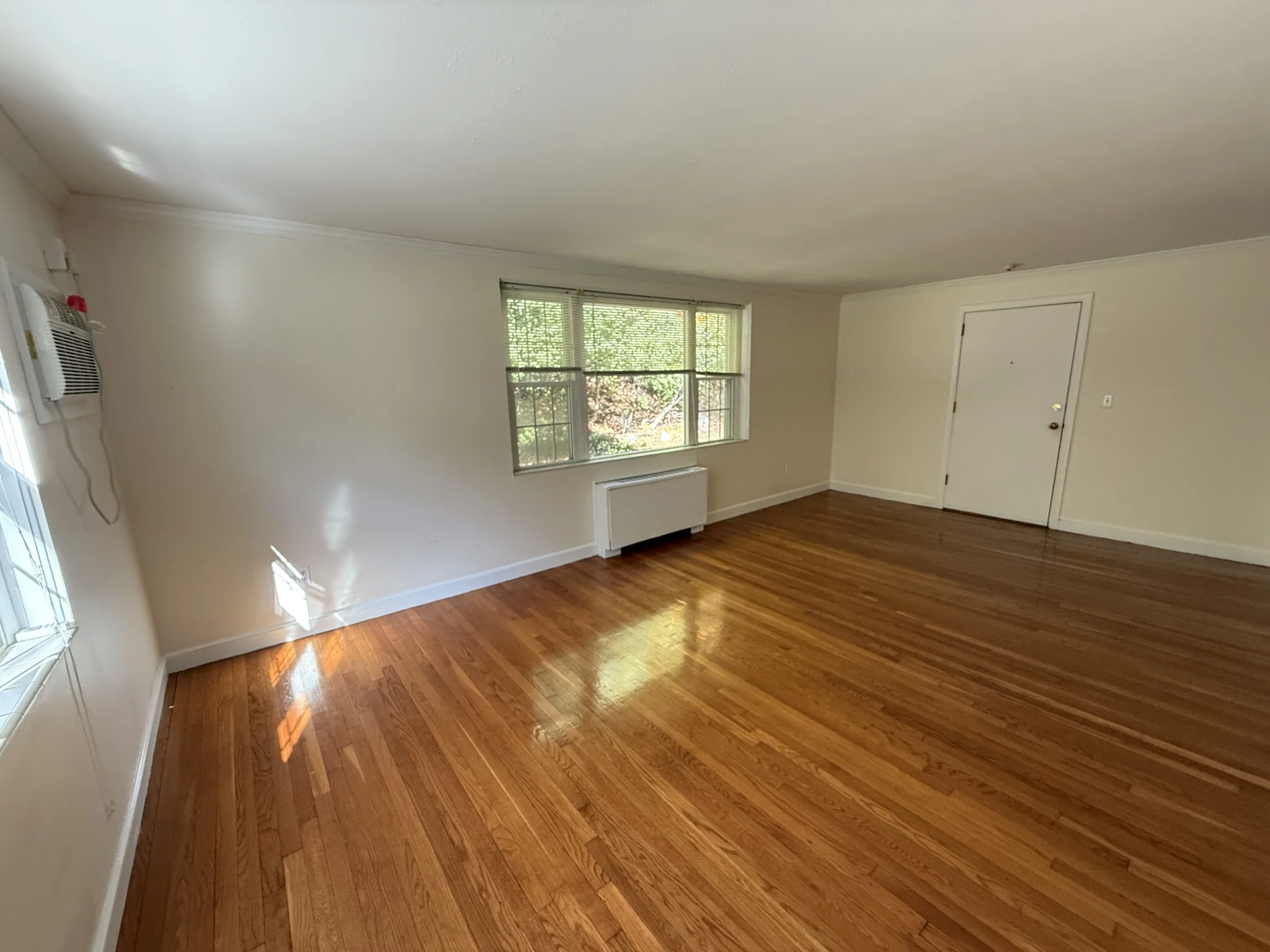 1 bed, 1 bath apartment for rent at 11 Captain Parker Arms Unit 15, Lexington — photo 5 of 14