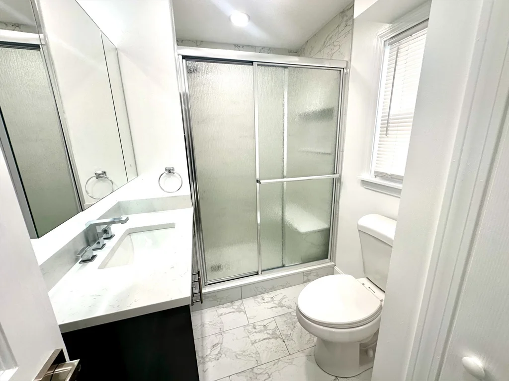 2 bed, 1 bath apartment for rent at 11 Carlton Unit 1, Peabody — photo 7 of 7