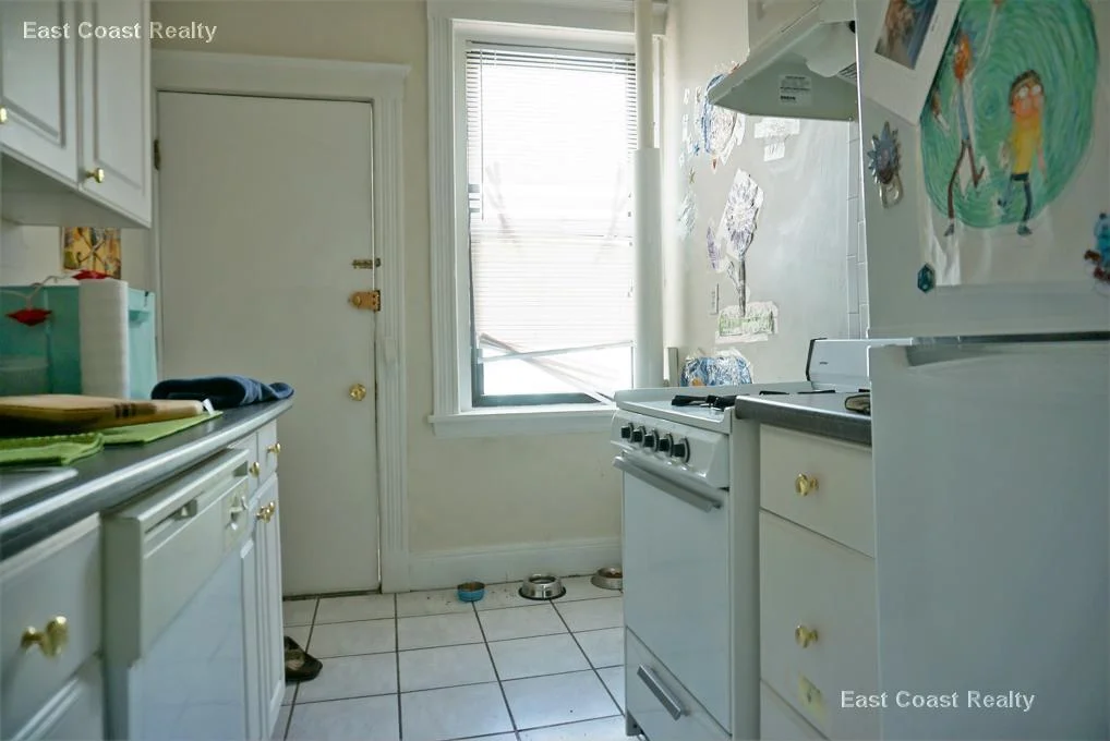 2 bed, 1 bath apartment for rent at 11 Carol Ave Unit 3, Brighton — photo 5 of 13