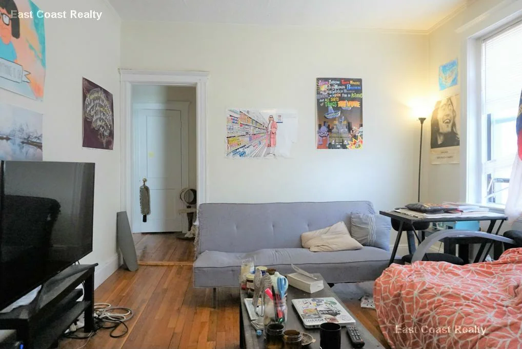 2 bed, 1 bath apartment for rent at 11 Carol Ave Unit 3, Brighton