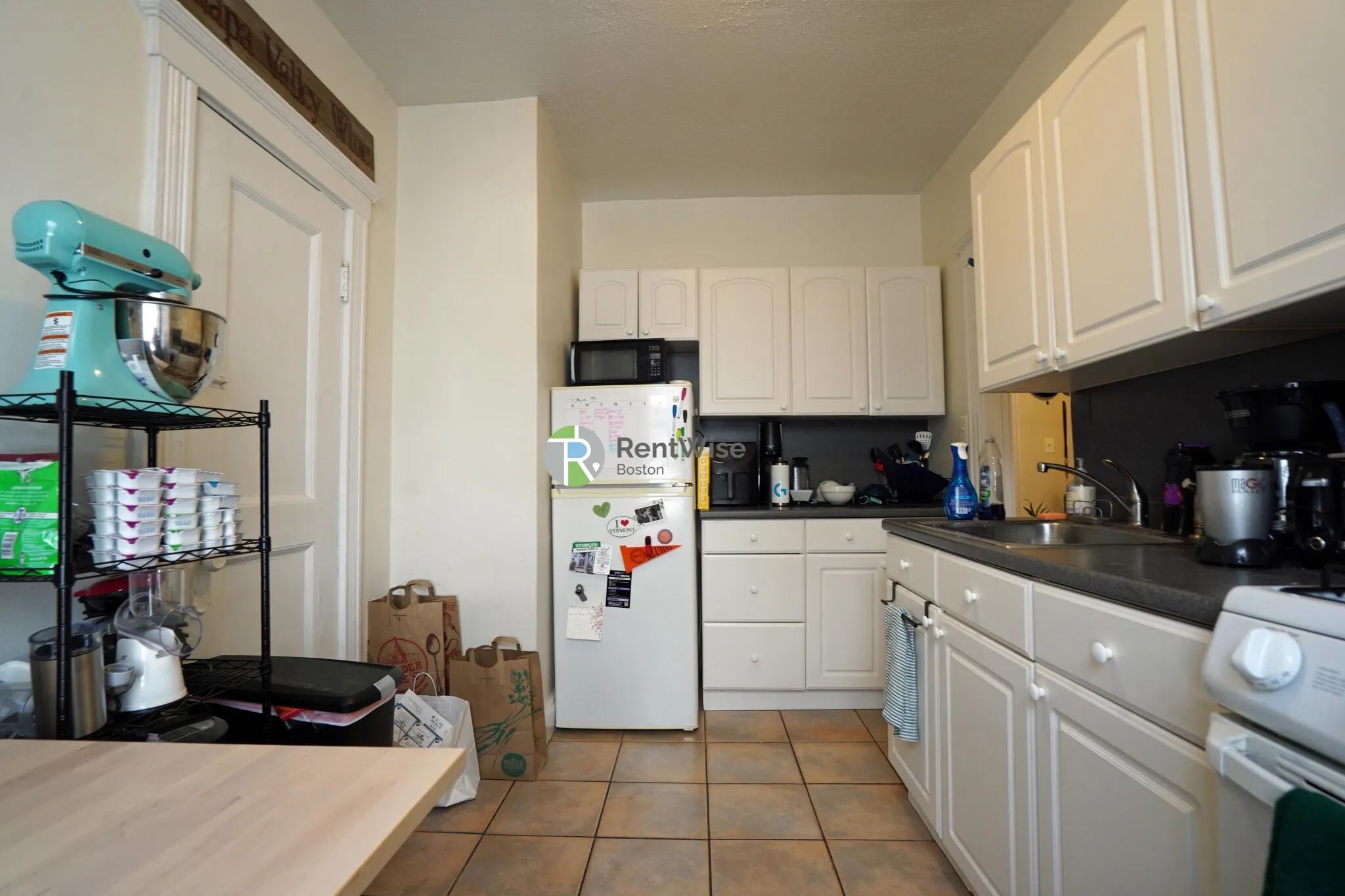 2 bed, 1 bath apartment for rent at 11 Carol Ave Unit 5, Brighton — photo 27 of 40