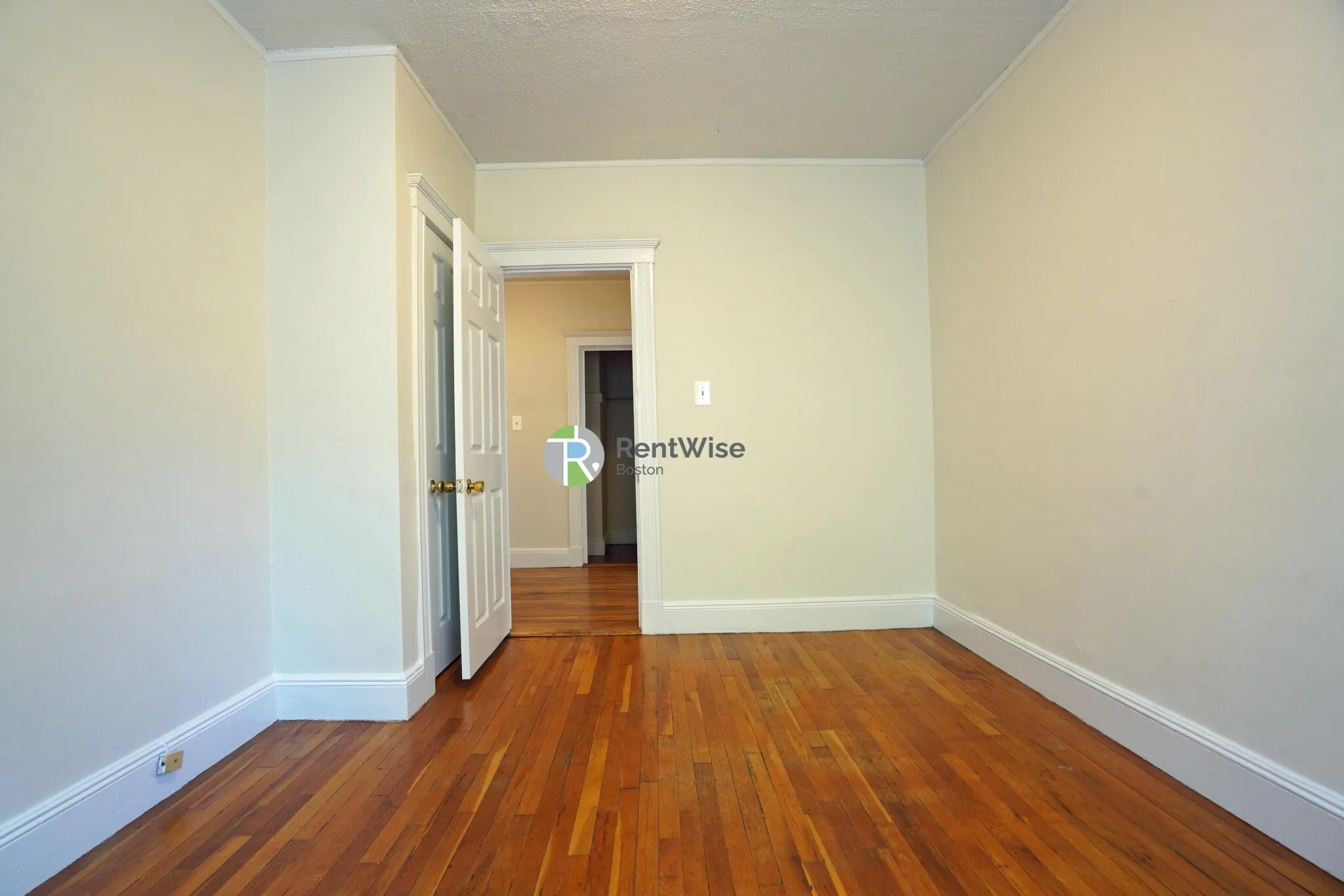 2 bed, 1 bath apartment for rent at 11 Carol Ave Unit 5, Brighton — photo 19 of 40