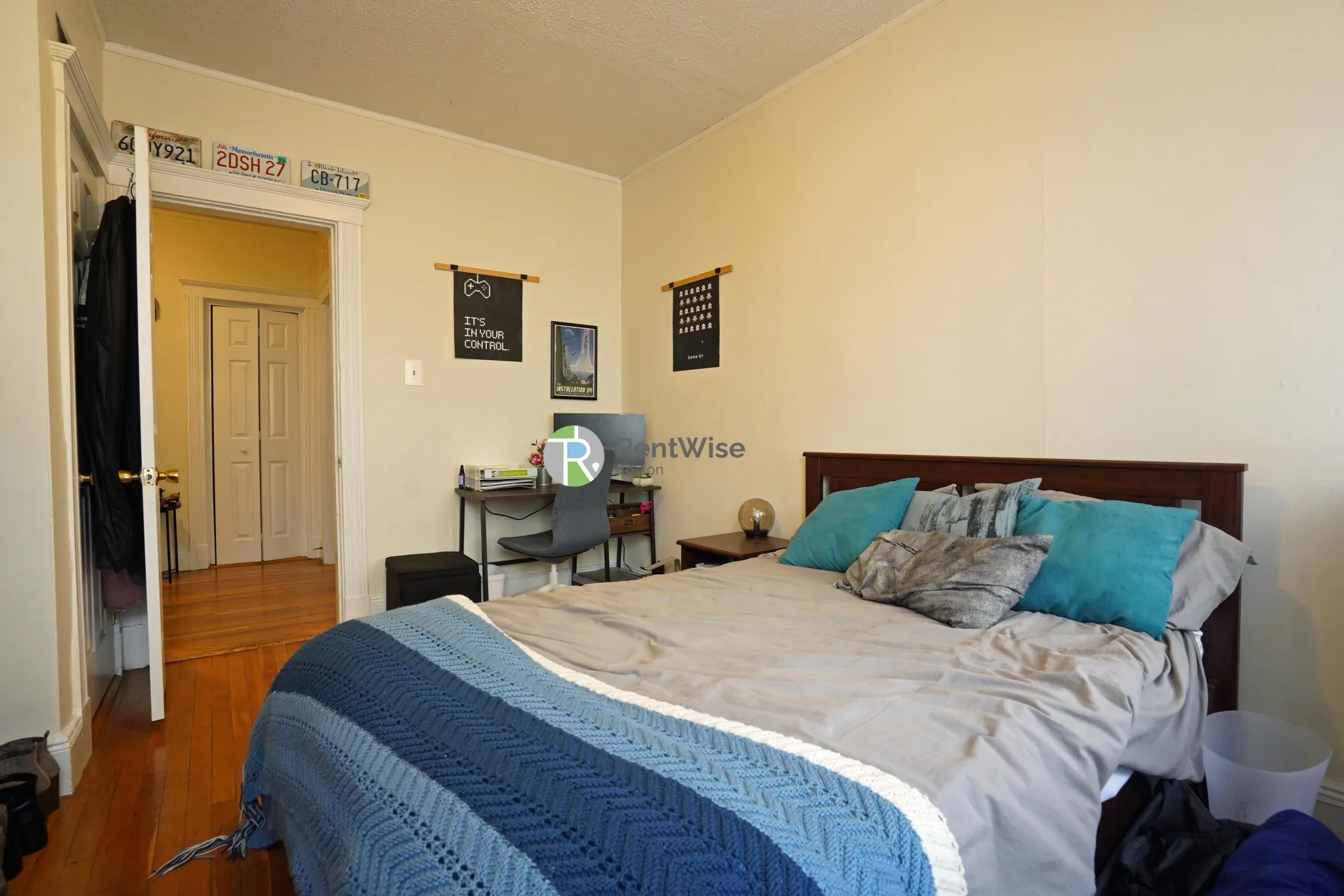 2 bed, 1 bath apartment for rent at 11 Carol Ave Unit 5, Brighton — photo 29 of 40