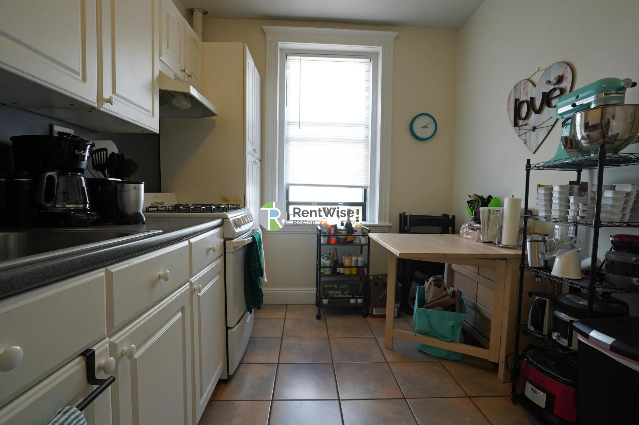 2 bed, 1 bath apartment for rent at 11 Carol Ave Unit 5, Brighton — photo 24 of 40