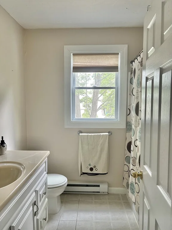 2 bed, 1 bath apartment for rent at 11 Carpenter Ave Unit A, Attleboro — photo 14 of 26