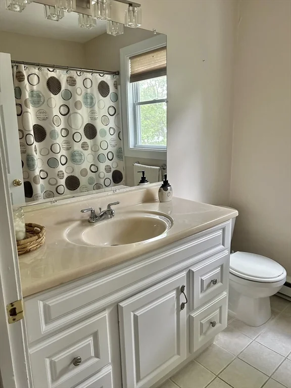 2 bed, 1 bath apartment for rent at 11 Carpenter Ave Unit A, Attleboro — photo 13 of 26