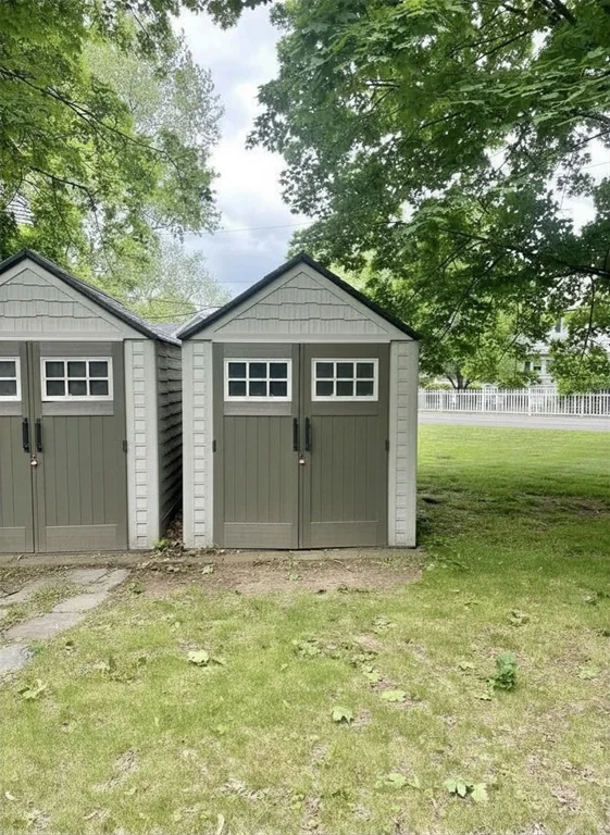 2 bed, 1 bath apartment for rent at 11 Carpenter Ave Unit A, Attleboro — photo 26 of 26