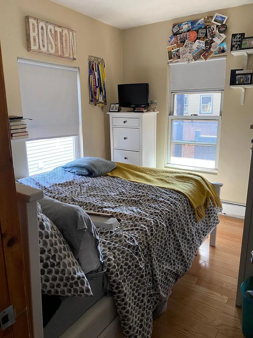 2 bed, 1 bath apartment for rent at 11 Carpenter St Unit 2, South Boston — photo 3 of 4