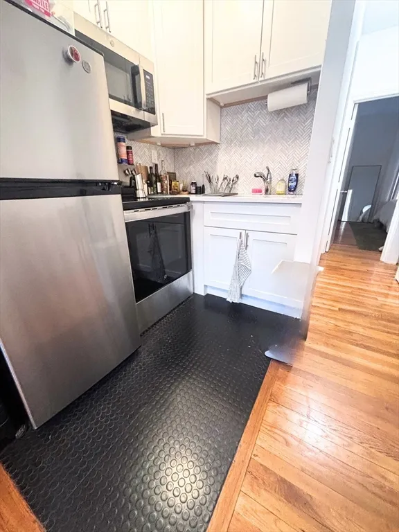 1 bed apartment for rent at 11 Cazenove St Unit 2, South End — photo 4 of 11