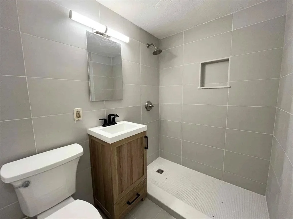 1 bed, 1 bath apartment for rent at 11 Cazenove Unit 1, South End — photo 7 of 10