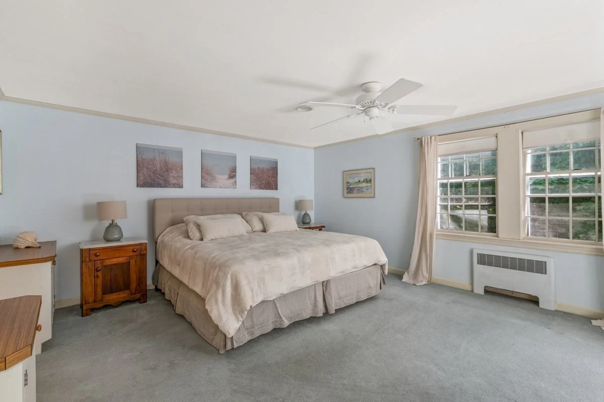 5 bed, 3 bath apartment for rent at 11 Cedar Ln, Cohasset — photo 14 of 22