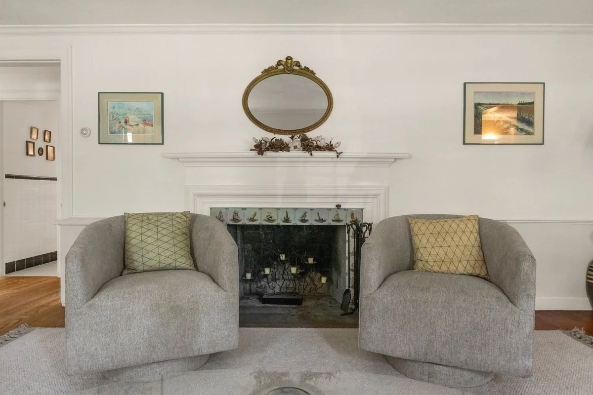 5 bed, 3 bath apartment for rent at 11 Cedar Ln, Cohasset — photo 9 of 22