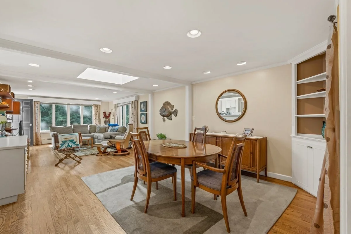 5 bed, 3 bath apartment for rent at 11 Cedar Ln, Cohasset — photo 5 of 22