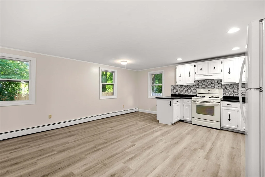 3 bed, 2 bath apartment for rent at 11 Central, Merrimac — photo 8 of 36