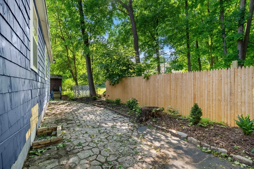 3 bed, 2 bath apartment for rent at 11 Central, Merrimac — photo 31 of 36