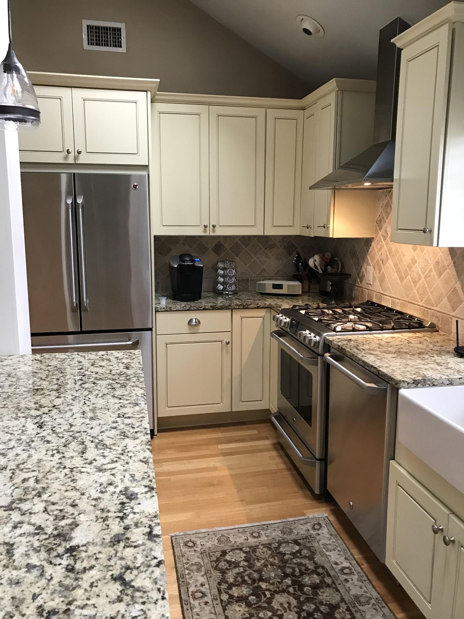 2.5 bed, 1 bath apartment for rent at 11 Century St Unit 2, West Medford — photo 3 of 15