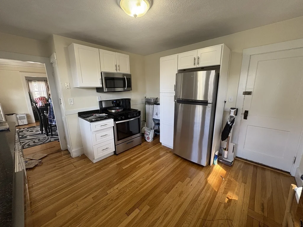 3 bed, 1 bath apartment for rent at 11 Channing Rd Unit 2, Watertown — photo 20 of 35