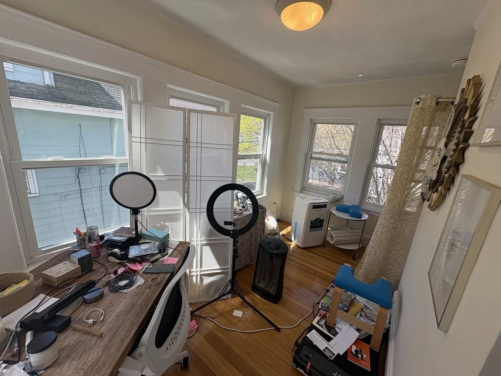 3 bed, 1 bath apartment for rent at 11 Channing Rd Unit 2, Watertown — photo 9 of 35