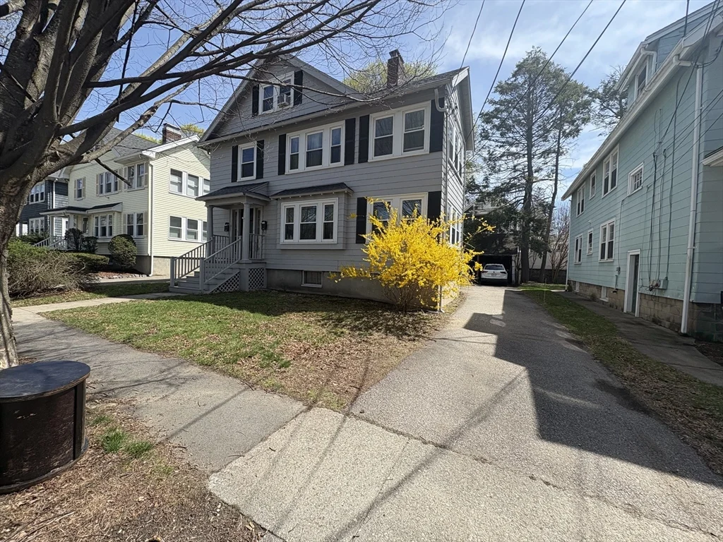 3 bed, 1 bath apartment for rent at 11 Channing Rd Unit 2, Watertown — photo 3 of 35