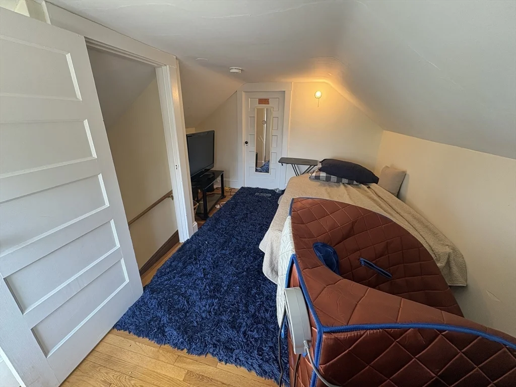 3 bed, 1 bath apartment for rent at 11 Channing Rd Unit 2, Watertown — photo 31 of 35
