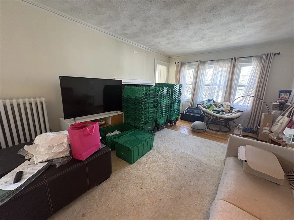 3 bed, 1 bath apartment for rent at 11 Channing Rd Unit 2, Watertown — photo 5 of 35