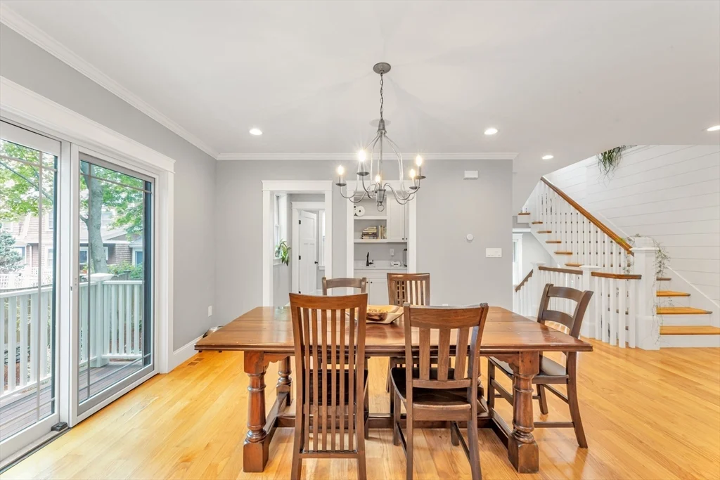 5 bed, 4+ bath apartment for rent at 11 Chase Ave, Lexington — photo 8 of 40