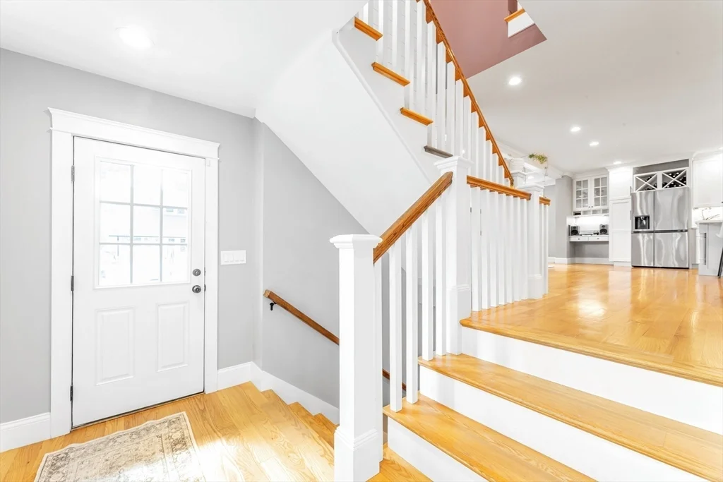 5 bed, 4+ bath apartment for rent at 11 Chase Ave, Lexington — photo 10 of 40