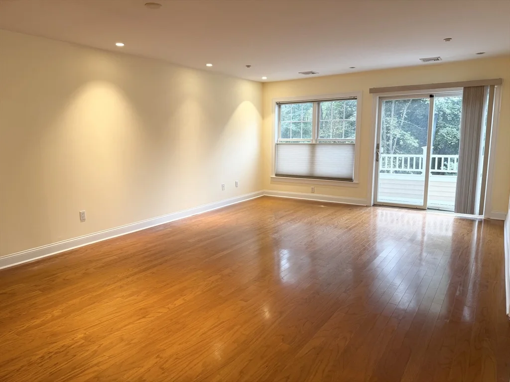 2 bed, 2 bath apartment for rent at 11 Cheriton Rd Unit 107, West Roxbury — photo 9 of 13