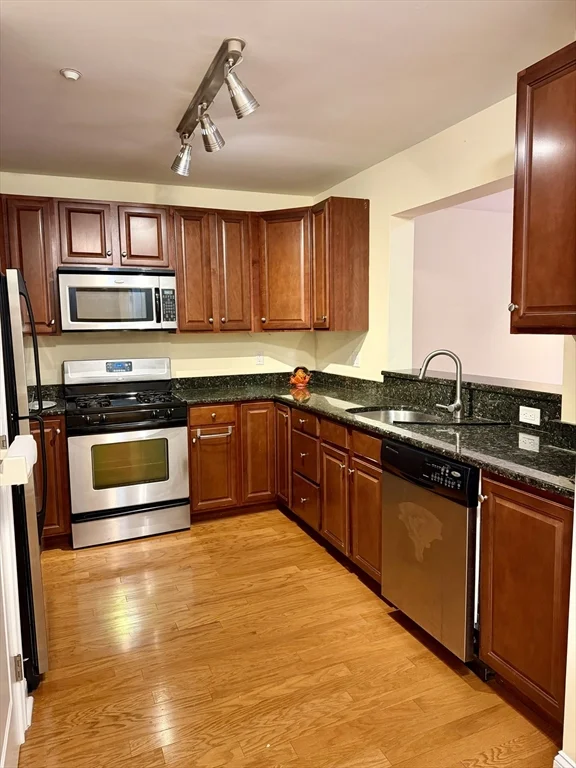 2 bed, 2 bath apartment for rent at 11 Cheriton Rd Unit 107, West Roxbury — photo 7 of 13