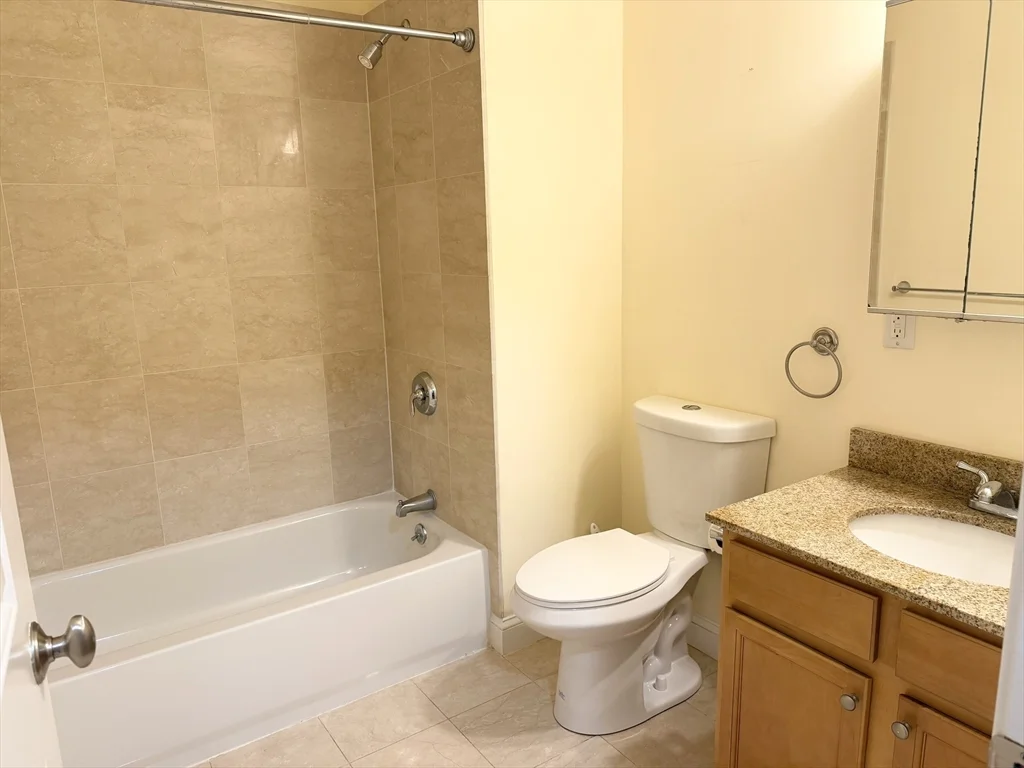 2 bed, 2 bath apartment for rent at 11 Cheriton Rd Unit 107, West Roxbury — photo 6 of 13